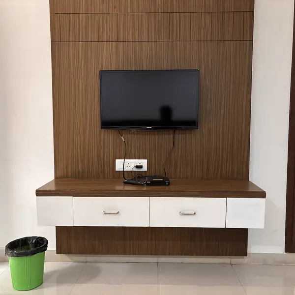 Wall-mounted TV unit